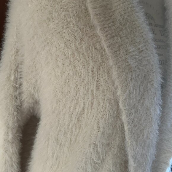 BB DAKOTA "FAUX FUR" COCOON-STYLE WOMAN'S SWEATER:PREOWNED IVORY SUPER SOFT XS - Picture 4 of 11